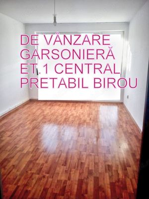 Garsoniera Central et.1 pretabilă birou Libera Centrală termică