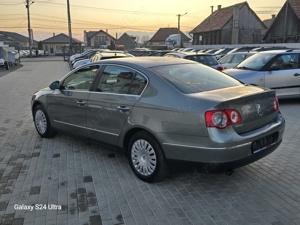 Volkswagen Passat 1.6 Sportline - imagine 4