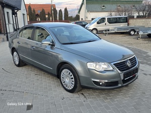 Volkswagen Passat 1.6 Sportline - imagine 2