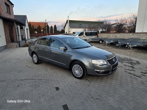 Volkswagen Passat 1.6 Sportline - imagine 17