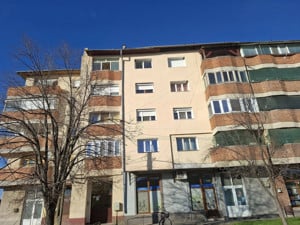 De vanzare 2 apartamente pe acelasi etaj in Nadlac cu garaj - imagine 20