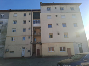 De vanzare 2 apartamente pe acelasi etaj in Nadlac cu garaj - imagine 17