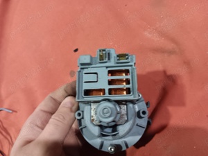 pompa eliminat apa askool m231xp de pe masina de spalat Aeg lavamat 64730 - imagine 2