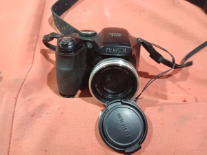 camera digitala FujiFilm Finepix s570