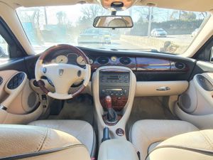 Rover Luxury   de colecție   mașină de reprezentanță   înmatriculată RO 2025 !!! - imagine 8