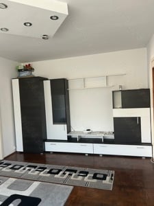 Vând apartament 2 camere Reșița 