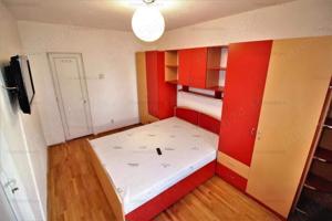 Închiriez apartament 2 camere - imagine 2