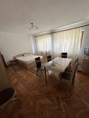 Inchiriez Apartamente 3 camere la vila termen lung minim 6 luni  - imagine 4