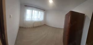 Vand apartament 3 camere