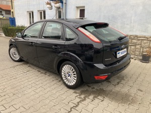 vand ford focus an fabricatie 2010, 324000 km ,stare foarte buna ,se poate verifica cu mecanicul tau - imagine 3