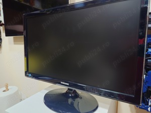 Monitor LED Samsung 23", Full HD, HDMI, Boxe, MHL, Black, S23B550
