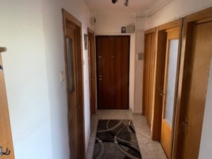 Vând apartament 2 camere Piatra Neamt an 2004 Calea Romanului Strada Mihai Viteazu Nr 27 - imagine 6