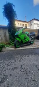 Kawasaki zx9r 