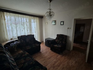 Apartament 2 camere, Hunedoara, Micro 4,langa patinoar - imagine 2