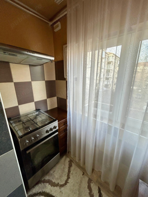 Inchiriez apartament, decomandat, cu 2 camere în zona Lipovei! - imagine 9