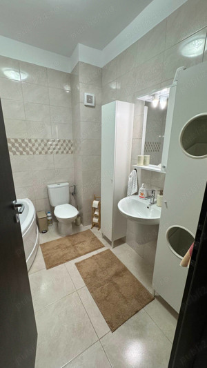 Direct proprietar închiriez apartament cu 3 camere - imagine 10