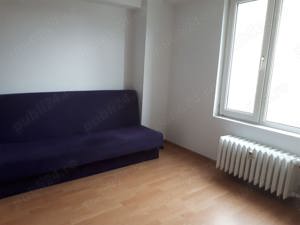 Inchiriez camera in apartament cu 3 camere, Piata Alba Iulia