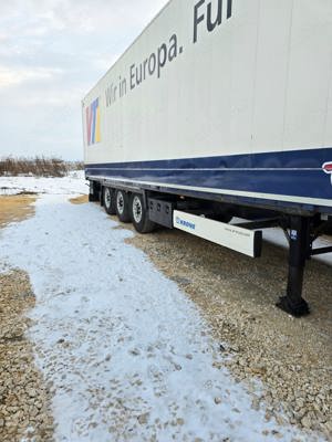 Semiremorca Krone Box Confectii - imagine 6 Semiremorca Krone Box Confectii - imagine 6