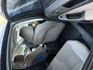 Vând Volkswagen Jetta - imagine 3