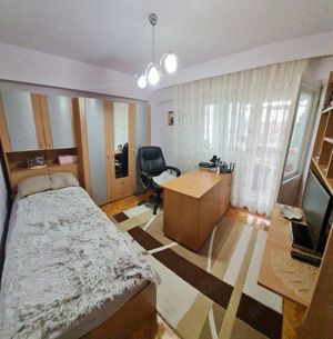 Vand apartament 3 camere suprafata mare - imagine 10