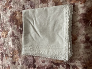 Fete de masă din damasc cu dantelă pe margini - imagine 2