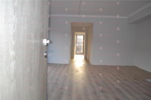 Vanzare apartament 3 camere Jiului - Izbiceni - Damaroaia - imagine 9