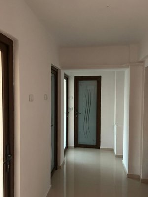 Apartament  cu 2 camere, 59 mp utili, zona Centrala, Radauti - imagine 11