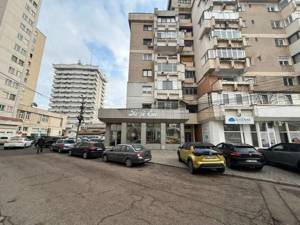 Apartament ultracentral Bacau etaj 1 - imagine 3