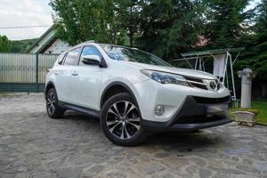 Toyota Rav-4 din 2015, Withe Edition cu interior piele - imagine 7