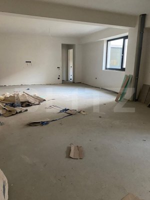 Apartament 2 camere, 71,30 mp, posibilitate recompartimentare, zona pod Ira