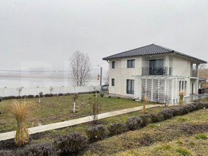 Casa moderna cu priveliste catre lac, 213 mp utili, 3500 mp teren - imagine 17