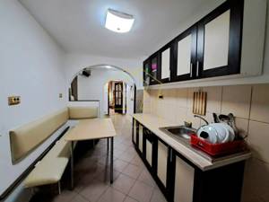 Apartament decomandat cu 3 camere si centrala proprie | Lipovei - imagine 3