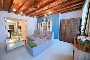 Apartament 3 camere de vanzare | Zona Ultracentrala - imagine 2