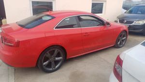 Dezmembrez Audi A5 - imagine 2