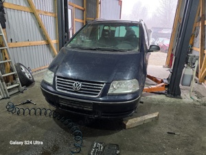 Dezmembrarea Volkswagen Sharan 2.0 TDI motor tip BRT 140 cp - imagine 7