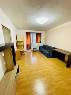 Apartament 2 camere de vanzare 1 Decembrie 1918 - Trapezului - imagine 2