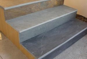 Trepte ardezi neagra