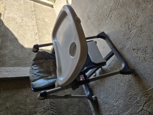 Scaun masuta pentru mancat bebelusi.