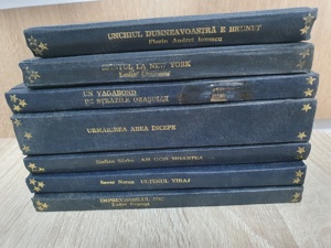 Vând cărți recopertate și scris auriu