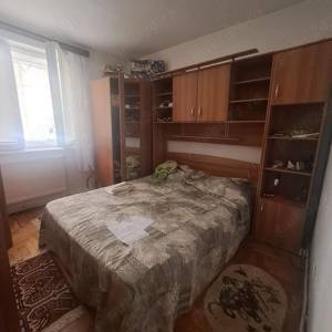 De vanzare apartament cu 3 camere - imagine 2