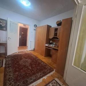 De vanzare apartament cu 3 camere