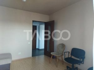 Apartament 3 camere decomandate 45 mpu balcon mobilat utilat Cisnadie - imagine 16