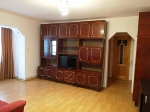 Închiriez apartament pe termen lung  - imagine 2