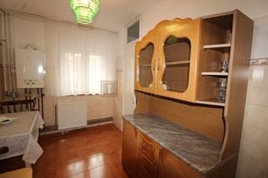 2 camere, centrala proprie, zona Bucovina, loc de parcare langa bloc - imagine 12