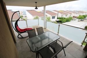 Apartament 3 camere in Dumbravita; str Rozelor, cartier deosebit.