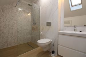 LOFT amenajat modern, 2 bai. Zona de sud. - imagine 15