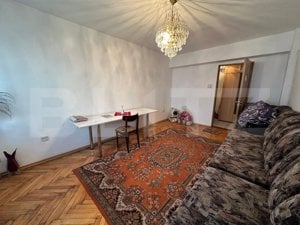 Apartament 3 camere langa Carolina Mall, 56mp.