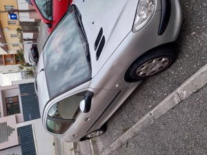 Vând Peugeot 206HDI