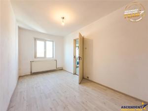 Tur Virtual!Apartament cu 2 camere, 34 mp, renovabil, Cartierul Ciucului, Sfantu Gheorghe - imagine 4