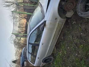 dezmembrez volvo v40 - imagine 3